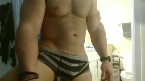 Snapshot of colbymoney chatting on October 14, 3:13 am Colby big dick money online show from October 14, 3:13 am