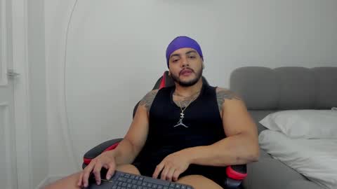 Snapshot of colton_mars chatting on February 2, 12:30 am Jhoan online show from February 2, 12:30 am