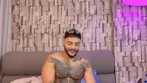 Snapshot of colton_mars chatting on September 14, 7:10 am Jhoan online show from September 14, 7:10 am
