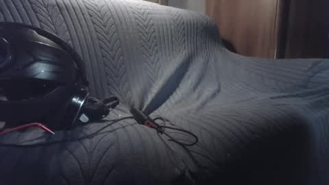 comesuckthisdick111 online show from April 18, 6:48 am