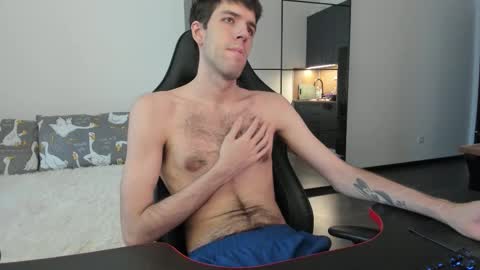 cookies_boys online show from February 4, 6:41 am