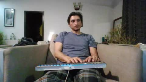 Cool2Buddies online show from April 25, 7:44 pm