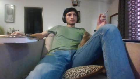 Cool2Buddies online show from May 24, 3:01 am