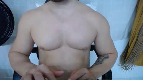 corolaxxl online show from November 26, 1:52 am