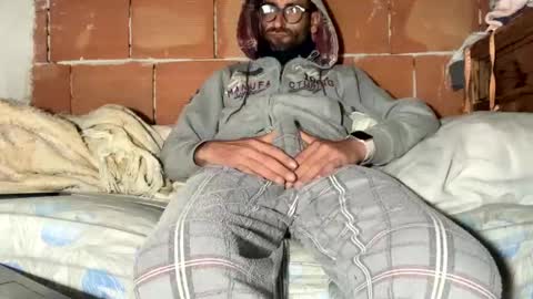 Corrado online show from December 5, 2:33 pm