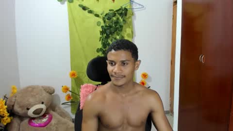 Snapshot of corzoethan chatting on January 24, 12:10 am Ethan online show from January 24, 12:10 am