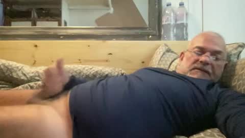 crapaud75018 online show from September 24, 9:30 am