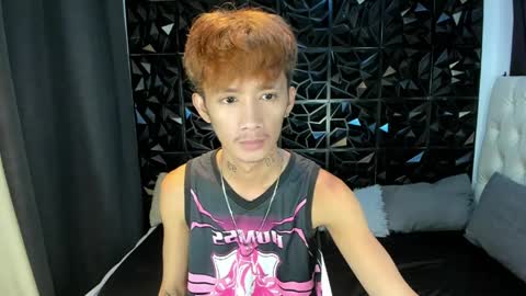 Jes online show from April 3, 4:04 pm