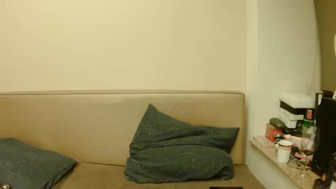 Snapshot of crazychika chatting on March 5, 8:55 pm Kelly   online show from March 5, 8:55 pm