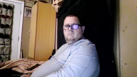 The hopeless romantic online show from February 8, 10:18 am