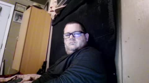 The hopeless romantic online show from February 13, 8:34 pm