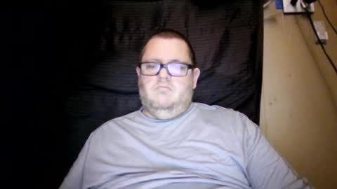 The hopeless romantic online show from February 8, 8:42 pm