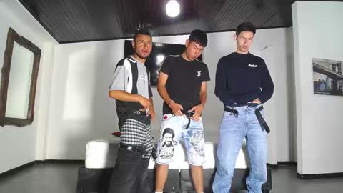 crismens online show from October 10, 12:54 pm