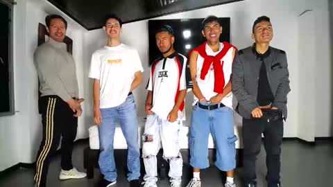 crismens online show from October 1, 11:47 am