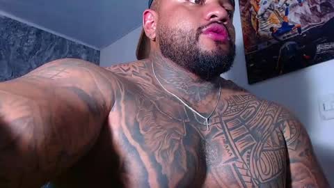 criss_zanders202 online show from June 1, 8:09 pm