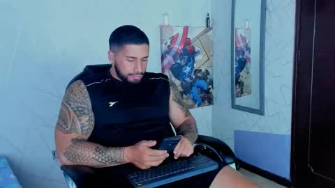 Snapshot of cristian_walker chatting on February 1, 11:16 pm cristian walker online show from February 1, 11:16 pm