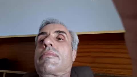 Snapshot of crucut80 chatting on December 3, 2:27 pm Crucut online show from December 3, 2:27 pm