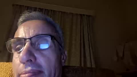 Snapshot of crucut80 chatting on January 12, 10:54 pm Crucut online show from January 12, 10:54 pm