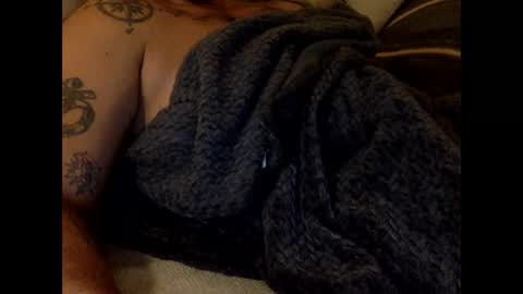 Snapshot of cumsjowz chatting on November 1, 9:19 pm cumsjowz online show from November 1, 9:19 pm