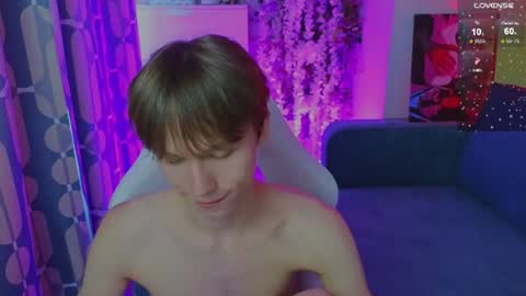 cumte_boy online show from June 20, 1:32 am