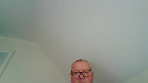 curiousax77 online show from April 11, 9:02 am