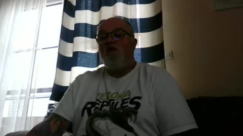 curtus14 online show from April 4, 9:17 am