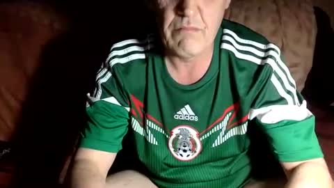 curvelover1977 online show from November 18, 8:55 pm