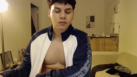 Tomas online show from February 2, 7:44 pm