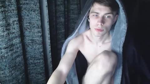 Oliver online show from November 25, 8:33 pm