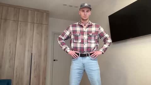 cute_skywalker online show from March 3, 2:13 pm