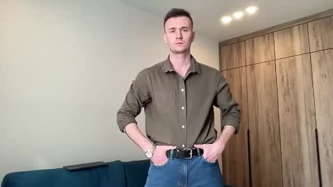 cute_skywalker online show from April 20, 11:35 am