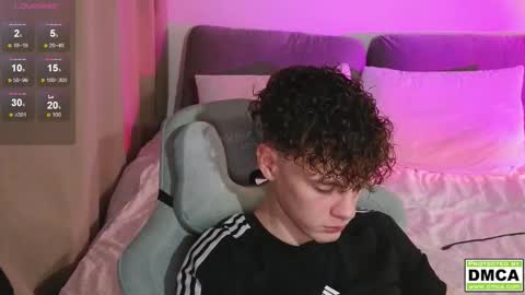 Thomas -  online show from March 5, 7:21 pm