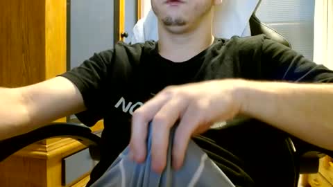 Cuteboy090 online show from July 2, 5:08 pm