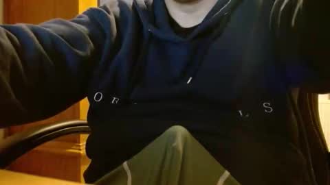 Cuteboy090 online show from May 21, 1:48 pm