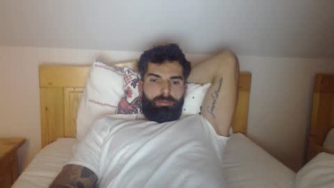 cuteeboy online show from December 5, 11:56 pm