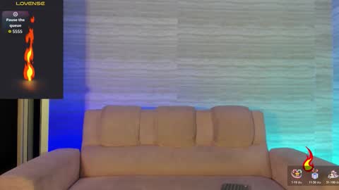 cutenaked_ online show from January 15, 11:36 am