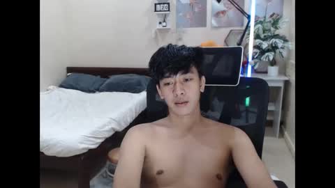 Neil Taylor online show from November 26, 1:08 am