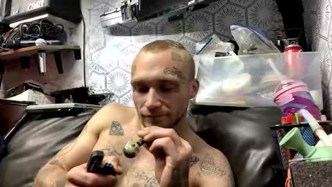 cwbinked23 online show from November 1, 3:21 am