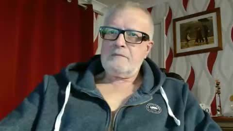 Brian ... online show from November 20, 9:02 pm