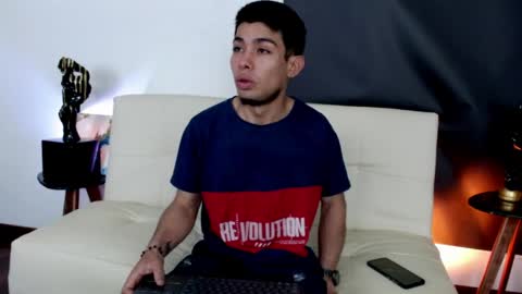 juancho online show from May 20, 11:17 am