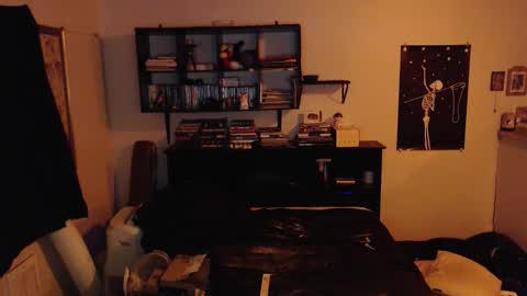 daddy_werewolf online show from March 27, 6:06 am