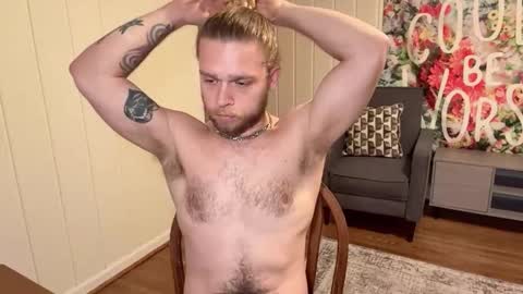 Snapshot of daddydaydrinkz chatting on October 10, 4:50 am DaddydayDrinkz online show from October 10, 4:50 am