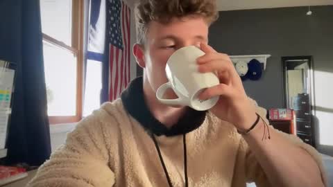 daddygmoney6969 online show from December 3, 8:39 pm