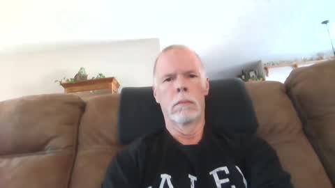 Snapshot of daddysmk chatting on December 7, 5:09 pm daddysmk online show from December 7, 5:09 pm