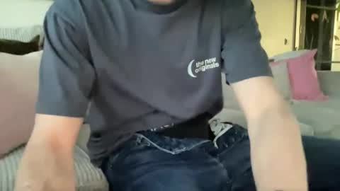 dailybully online show from April 18, 5:58 pm