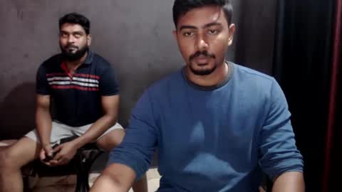 indian guys online show from December 5, 1:17 pm