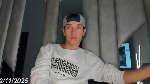 Dallen Grant online show from November 2, 12:31 pm