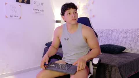 dalton_bigcock online show from March 7, 11:41 am