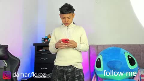 damar_felipe online show from May 6, 6:08 pm