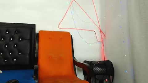 damian_hart_24cm online show from January 12, 11:03 am